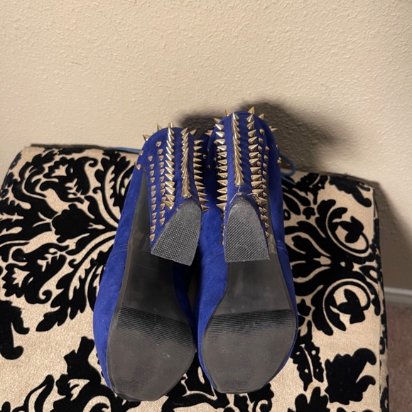 Blue Faux Suede, Platform, Spiked Chunk Heel, Lace-up, Gaga, Ankle Boots - Picture 8 of 12